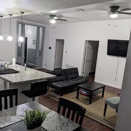 Cozy *Downtown Getaway* Villa San Antonio Buitenkant foto