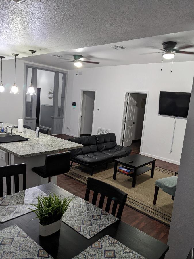 Cozy *Downtown Getaway* Villa San Antonio Buitenkant foto